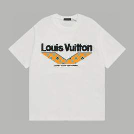 Picture of Louis Vuitton T Shirts Short _SKULVXS-LmptxL01296823